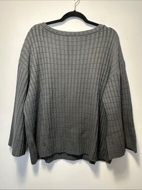 Relaxed Oversized Fit Knit Pullover Sweater with Drop Shoulders